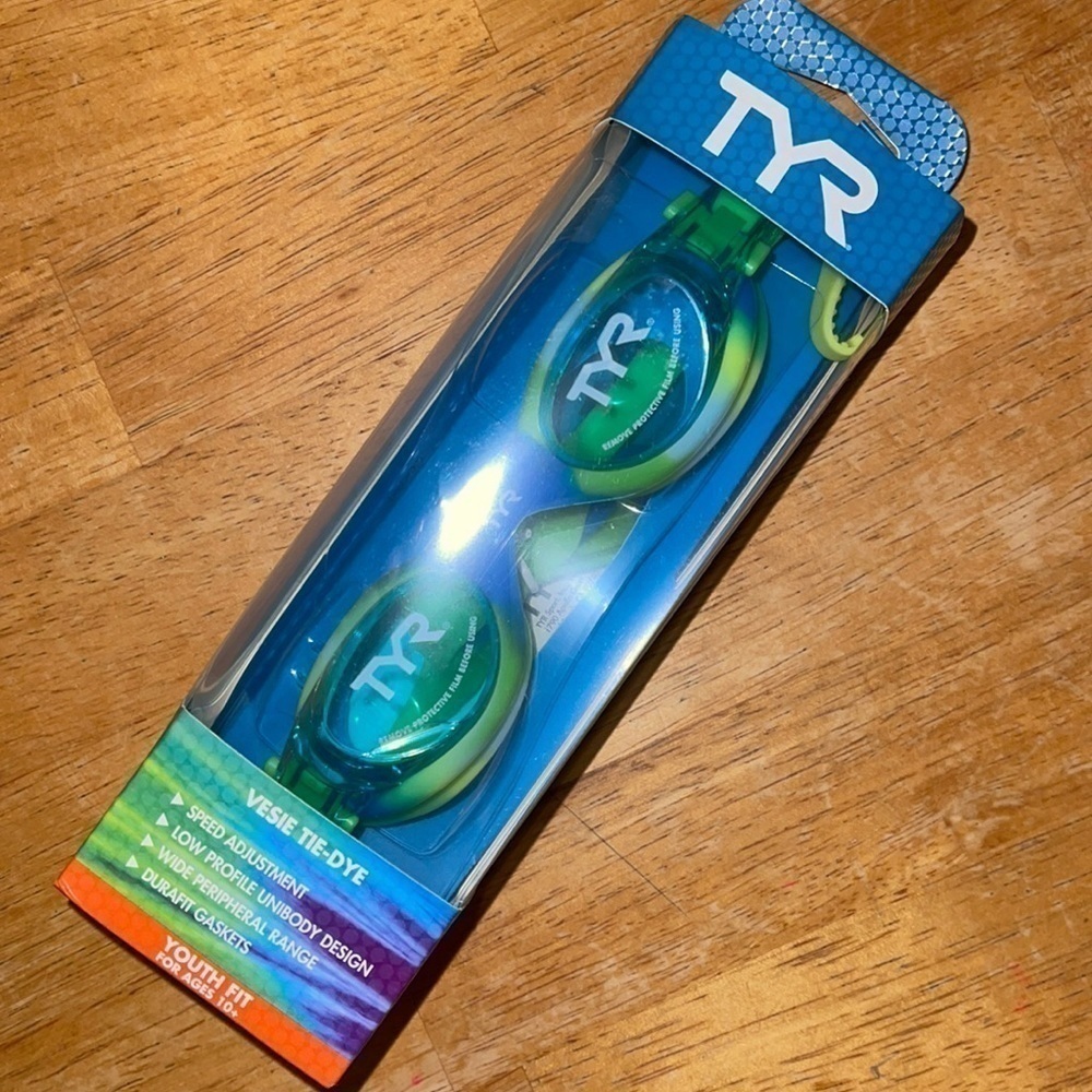 TYR NWT Vesie tie-dye youth fit goggles 10+‎ blue green